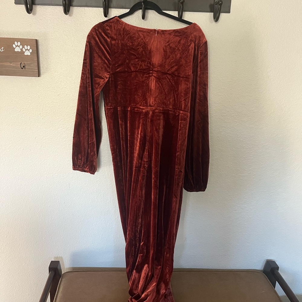 Bump Friendly - Elegant Rust Velvet Gown (Maternity) - Picture 2 of 6